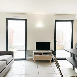 https://appartement-003-18-rue-matabiau-jeanne-darc-toulouse.midi-pyreneeshotels.com