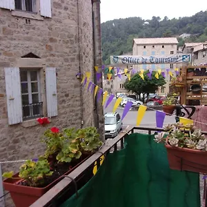 https://triplex-douillet.hotels-rhonealpes.com
